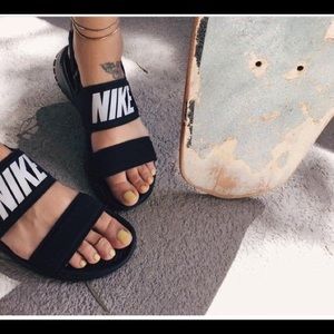 Nike Tanjun Sandals
